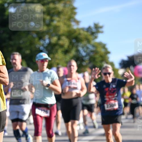 07.09.2025 - BARMER Alsterlauf Dr. Thomas Lammeyer http://msf.ph/oto/8710708 07.09.2025 09:37:18 Laufen 2306 meine-sportfotos.de