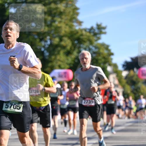 07.09.2025 - BARMER Alsterlauf Dr. Thomas Lammeyer http://msf.ph/oto/8710760 07.09.2025 09:37:27 Laufen 36, 5705, 2726, 2739 meine-sportfotos.de