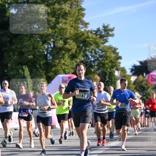 07.09.2025 - BARMER Alsterlauf Dr. Thomas Lammeyer http://msf.ph/oto/8710822 07.09.2025 09:37:36 Laufen 6227, 5147, 8019, 5629 meine-sportfotos.de