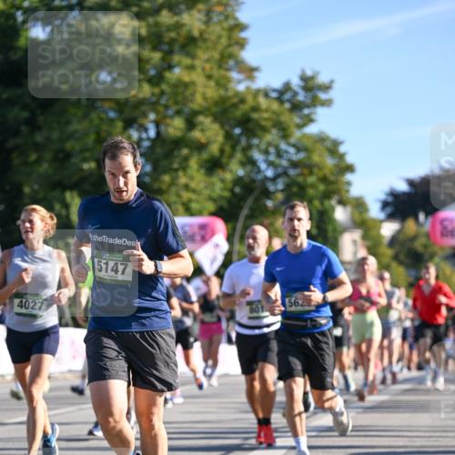 07.09.2025 - BARMER Alsterlauf Dr. Thomas Lammeyer http://msf.ph/oto/8710829 07.09.2025 09:37:37 Laufen 4027, 36, 5147, 562 meine-sportfotos.de