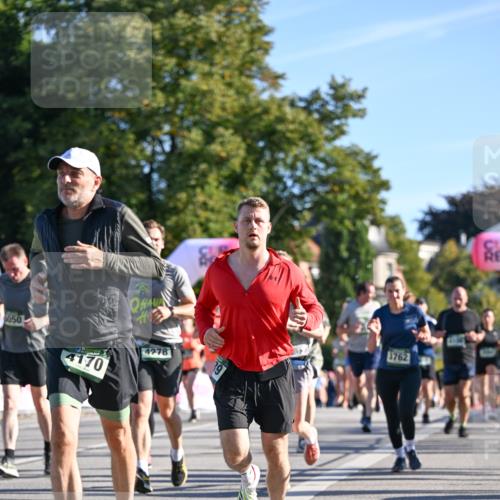 07.09.2025 - BARMER Alsterlauf Dr. Thomas Lammeyer http://msf.ph/oto/8710862 07.09.2025 09:37:43 Laufen 050, 4170, 4278, 1762 meine-sportfotos.de