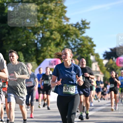 07.09.2025 - BARMER Alsterlauf Dr. Thomas Lammeyer http://msf.ph/oto/8710882 07.09.2025 09:37:46 Laufen 305, 3762 meine-sportfotos.de