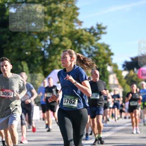 07.09.2025 - BARMER Alsterlauf Dr. Thomas Lammeyer http://msf.ph/oto/8710884 07.09.2025 09:37:46 Laufen 3050, 3762 meine-sportfotos.de