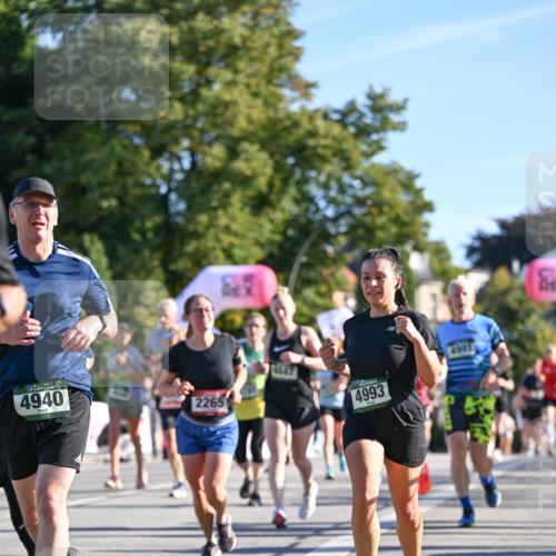 07.09.2025 - BARMER Alsterlauf Dr. Thomas Lammeyer http://msf.ph/oto/8710898 07.09.2025 09:37:49 Laufen 4940, 2265, 4993, 4001 meine-sportfotos.de