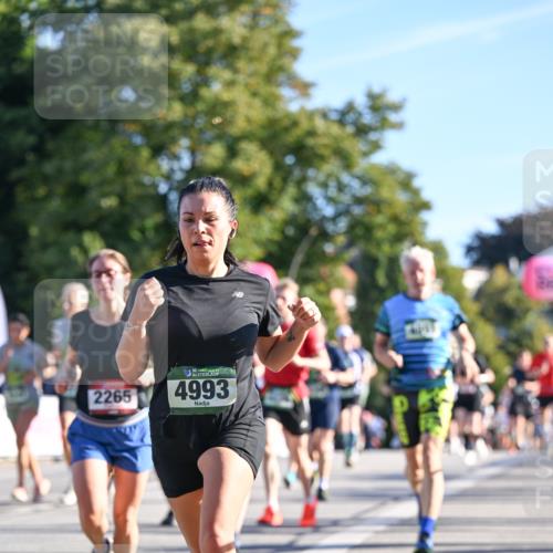 07.09.2025 - BARMER Alsterlauf Dr. Thomas Lammeyer http://msf.ph/oto/8710904 07.09.2025 09:37:50 Laufen 2265, 36, 4993 meine-sportfotos.de