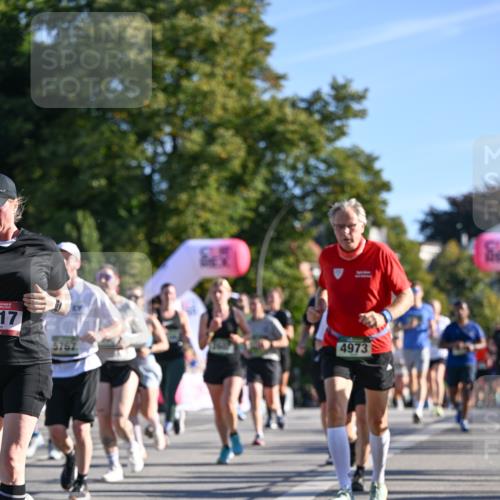 07.09.2025 - BARMER Alsterlauf Dr. Thomas Lammeyer http://msf.ph/oto/8710957 07.09.2025 09:37:58 Laufen 17, 5767, 4973 meine-sportfotos.de