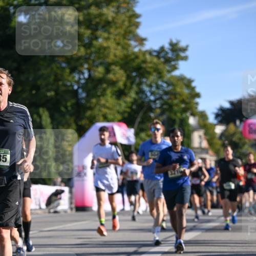 07.09.2025 - BARMER Alsterlauf Dr. Thomas Lammeyer http://msf.ph/oto/8710981 07.09.2025 09:38:02 Laufen 35, 321 meine-sportfotos.de