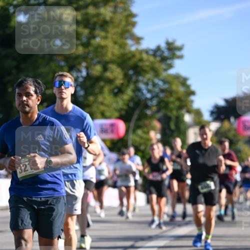 07.09.2025 - BARMER Alsterlauf Dr. Thomas Lammeyer http://msf.ph/oto/8710997 07.09.2025 09:38:05 Laufen 321 meine-sportfotos.de