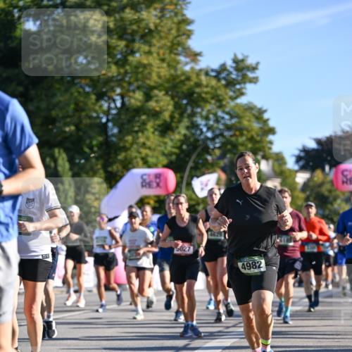 07.09.2025 - BARMER Alsterlauf Dr. Thomas Lammeyer http://msf.ph/oto/8711004 07.09.2025 09:38:06 Laufen 5027, 4982, 3600, 54 meine-sportfotos.de