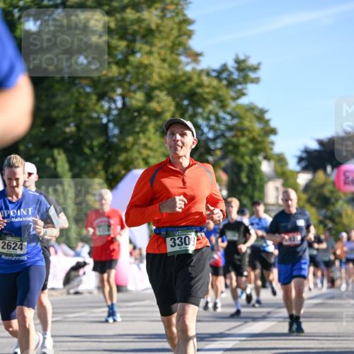 07.09.2025 - BARMER Alsterlauf Dr. Thomas Lammeyer http://msf.ph/oto/8711029 07.09.2025 09:38:10 Laufen 2624, 136, 3309 meine-sportfotos.de