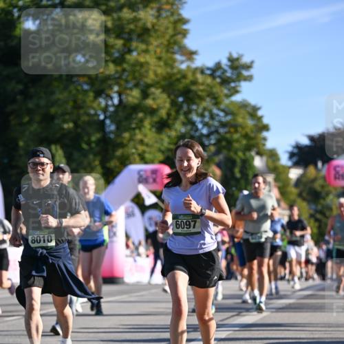 07.09.2025 - BARMER Alsterlauf Dr. Thomas Lammeyer http://msf.ph/oto/8711078 07.09.2025 09:38:19 Laufen 8010, 6097 meine-sportfotos.de