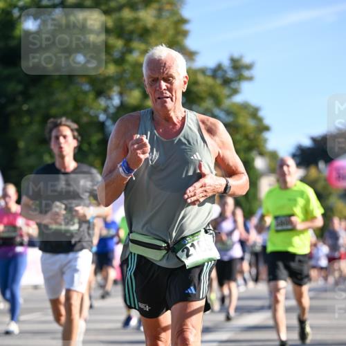 07.09.2025 - BARMER Alsterlauf Dr. Thomas Lammeyer http://msf.ph/oto/8711121 07.09.2025 09:38:27 Laufen 210 meine-sportfotos.de