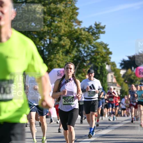 07.09.2025 - BARMER Alsterlauf Dr. Thomas Lammeyer http://msf.ph/oto/8711136 07.09.2025 09:38:30 Laufen 03, 2044, 4310 meine-sportfotos.de