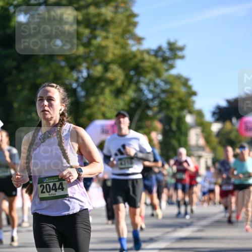 07.09.2025 - BARMER Alsterlauf Dr. Thomas Lammeyer http://msf.ph/oto/8711145 07.09.2025 09:38:31 Laufen 2044 meine-sportfotos.de