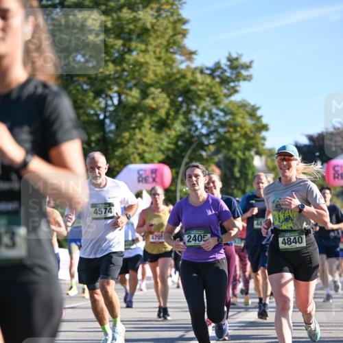 07.09.2025 - BARMER Alsterlauf Dr. Thomas Lammeyer http://msf.ph/oto/8711194 07.09.2025 09:38:39 Laufen 112, 3, 4574, 48, 470, 2405, 4840 meine-sportfotos.de