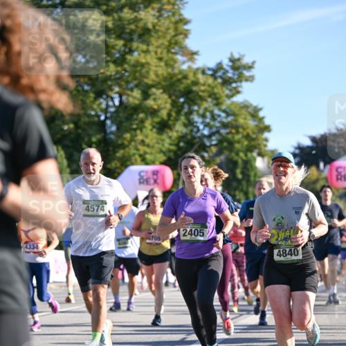 07.09.2025 - BARMER Alsterlauf Dr. Thomas Lammeyer http://msf.ph/oto/8711195 07.09.2025 09:38:39 Laufen 4334, 4574, 10, 705, 2405, 4840 meine-sportfotos.de