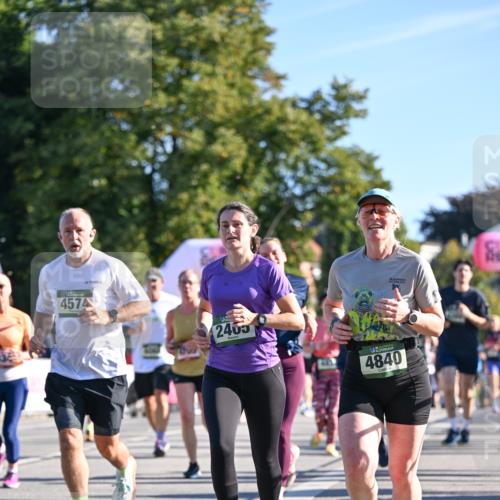 07.09.2025 - BARMER Alsterlauf Dr. Thomas Lammeyer http://msf.ph/oto/8711198 07.09.2025 09:38:39 Laufen 4574, 2405, 4840 meine-sportfotos.de