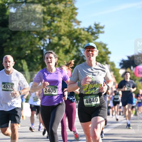 07.09.2025 - BARMER Alsterlauf Dr. Thomas Lammeyer http://msf.ph/oto/8711201 07.09.2025 09:38:40 Laufen 4574, 36, 2405, 4840 meine-sportfotos.de