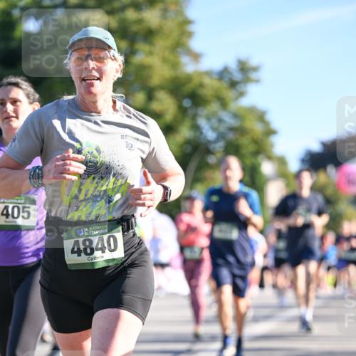 07.09.2025 - BARMER Alsterlauf Dr. Thomas Lammeyer http://msf.ph/oto/8711206 07.09.2025 09:38:40 Laufen 405, 36, 1, 4840, 54 meine-sportfotos.de