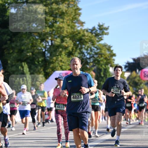 07.09.2025 - BARMER Alsterlauf Dr. Thomas Lammeyer http://msf.ph/oto/8711212 07.09.2025 09:38:41 Laufen 4823, 4365, 4837 meine-sportfotos.de