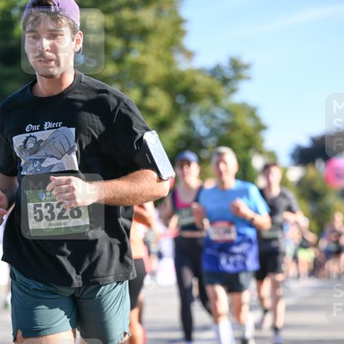 07.09.2025 - BARMER Alsterlauf Dr. Thomas Lammeyer http://msf.ph/oto/8711288 07.09.2025 09:38:53 Laufen 36, 5328 meine-sportfotos.de