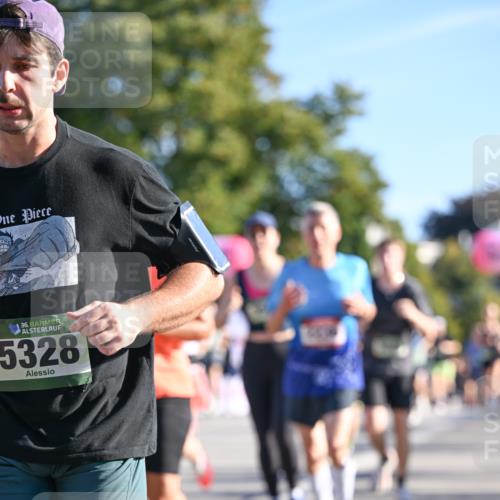 07.09.2025 - BARMER Alsterlauf Dr. Thomas Lammeyer http://msf.ph/oto/8711289 07.09.2025 09:38:53 Laufen 1636, 5328, 445 meine-sportfotos.de