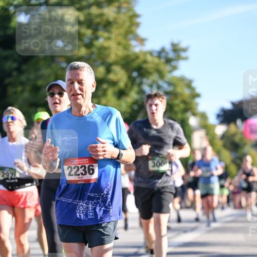 07.09.2025 - BARMER Alsterlauf Dr. Thomas Lammeyer http://msf.ph/oto/8711296 07.09.2025 09:38:54 Laufen 10, 36, 2236, 300 meine-sportfotos.de