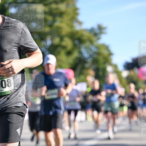 07.09.2025 - BARMER Alsterlauf Dr. Thomas Lammeyer http://msf.ph/oto/8711309 07.09.2025 09:38:56 Laufen 08 meine-sportfotos.de