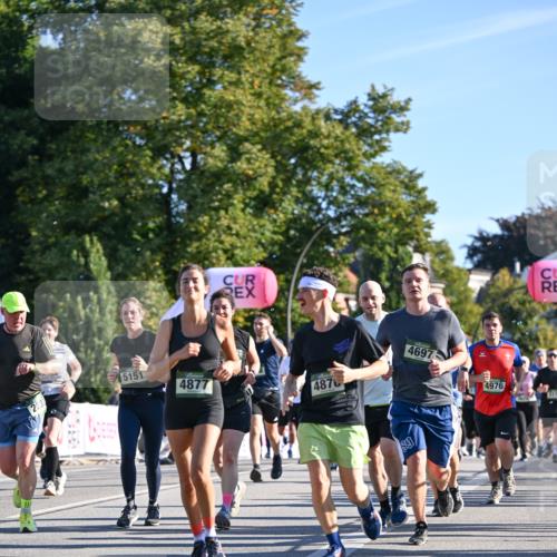 07.09.2025 - BARMER Alsterlauf Dr. Thomas Lammeyer http://msf.ph/oto/8711341 07.09.2025 09:39:03 Laufen 5151, 4877, 4876, 4697, 4976, 564 meine-sportfotos.de