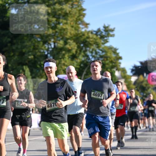 07.09.2025 - BARMER Alsterlauf Dr. Thomas Lammeyer http://msf.ph/oto/8711351 07.09.2025 09:39:04 Laufen 77, 51, 4870, 4697 meine-sportfotos.de