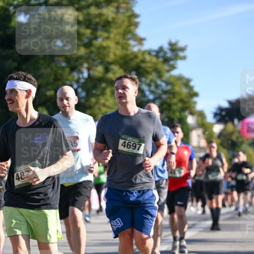 07.09.2025 - BARMER Alsterlauf Dr. Thomas Lammeyer http://msf.ph/oto/8711357 07.09.2025 09:39:05 Laufen 487, 35, 4697 meine-sportfotos.de