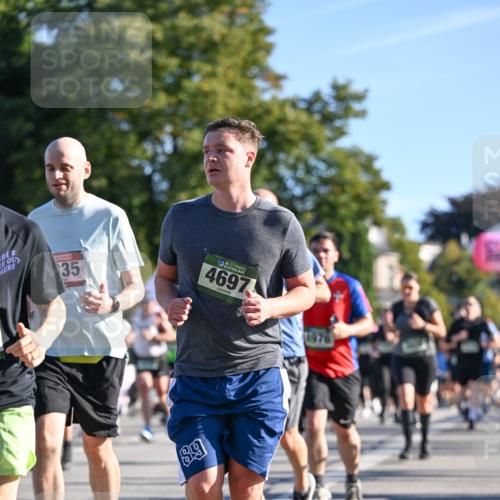 07.09.2025 - BARMER Alsterlauf Dr. Thomas Lammeyer http://msf.ph/oto/8711358 07.09.2025 09:39:05 Laufen 35, 4697, 89, 1976 meine-sportfotos.de