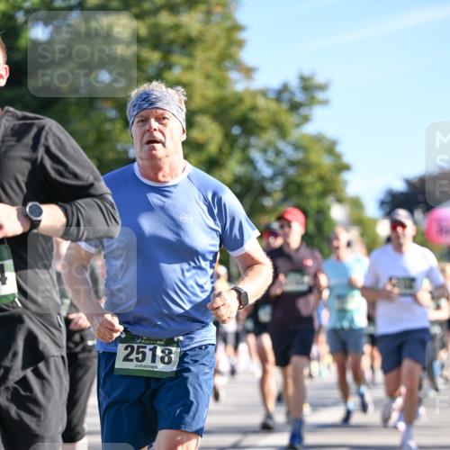 07.09.2025 - BARMER Alsterlauf Dr. Thomas Lammeyer http://msf.ph/oto/8711413 07.09.2025 09:39:14 Laufen 2518 meine-sportfotos.de