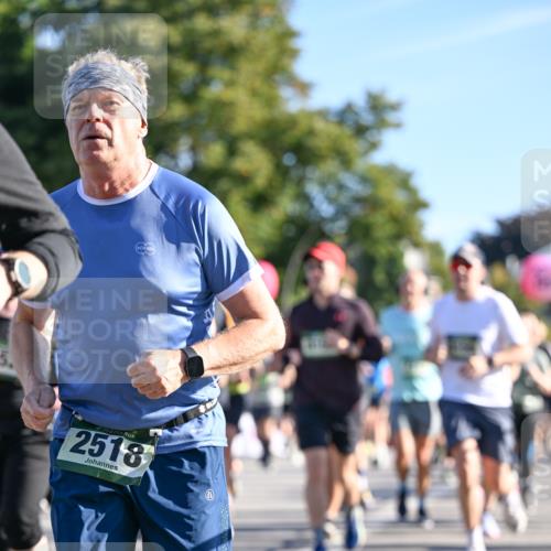 07.09.2025 - BARMER Alsterlauf Dr. Thomas Lammeyer http://msf.ph/oto/8711416 07.09.2025 09:39:14 Laufen 2518 meine-sportfotos.de