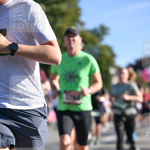 07.09.2025 - BARMER Alsterlauf Dr. Thomas Lammeyer http://msf.ph/oto/8711436 07.09.2025 09:39:17 Laufen 3768 meine-sportfotos.de