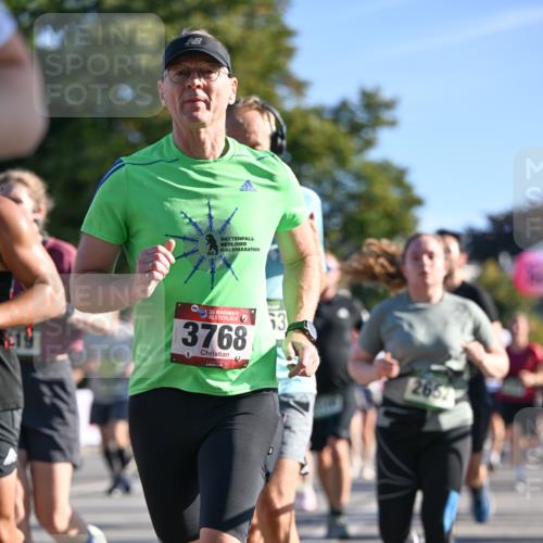 07.09.2025 - BARMER Alsterlauf Dr. Thomas Lammeyer http://msf.ph/oto/8711439 07.09.2025 09:39:18 Laufen 36, 3768, 13, 2652 meine-sportfotos.de