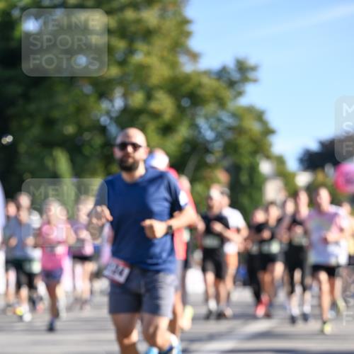 07.09.2025 - BARMER Alsterlauf Dr. Thomas Lammeyer http://msf.ph/oto/8711493 07.09.2025 09:39:27 Laufen 124 meine-sportfotos.de