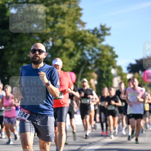 07.09.2025 - BARMER Alsterlauf Dr. Thomas Lammeyer http://msf.ph/oto/8711495 07.09.2025 09:39:27 Laufen 2124 meine-sportfotos.de