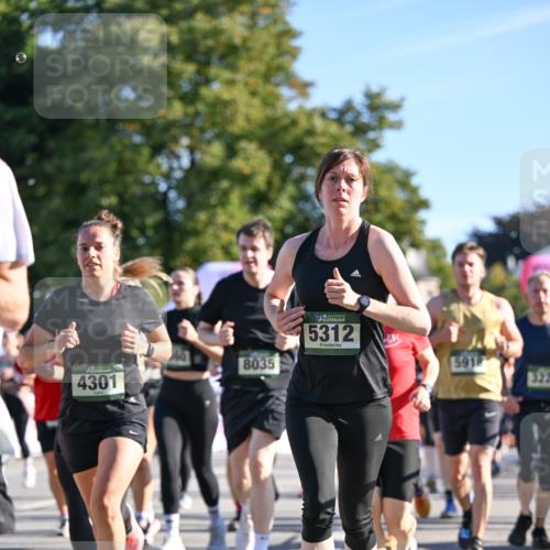 07.09.2025 - BARMER Alsterlauf Dr. Thomas Lammeyer http://msf.ph/oto/8711518 07.09.2025 09:39:31 Laufen 4301, 8035, 5, 5312, 5918, 322 meine-sportfotos.de