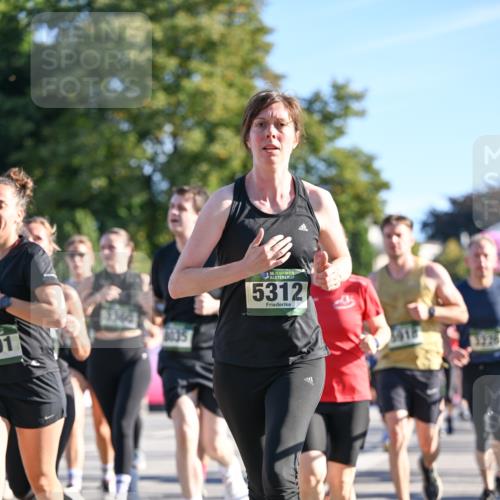 07.09.2025 - BARMER Alsterlauf Dr. Thomas Lammeyer http://msf.ph/oto/8711521 07.09.2025 09:39:31 Laufen 01, 3360, 36, 5312, 1918 meine-sportfotos.de