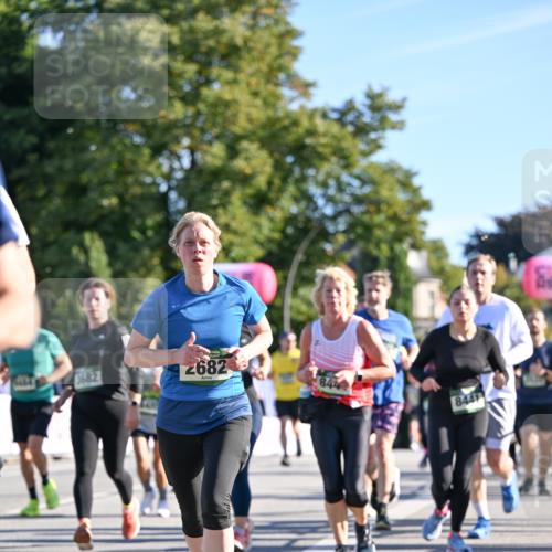 07.09.2025 - BARMER Alsterlauf Dr. Thomas Lammeyer http://msf.ph/oto/8711543 07.09.2025 09:39:36 Laufen 2682, 844, 8441 meine-sportfotos.de