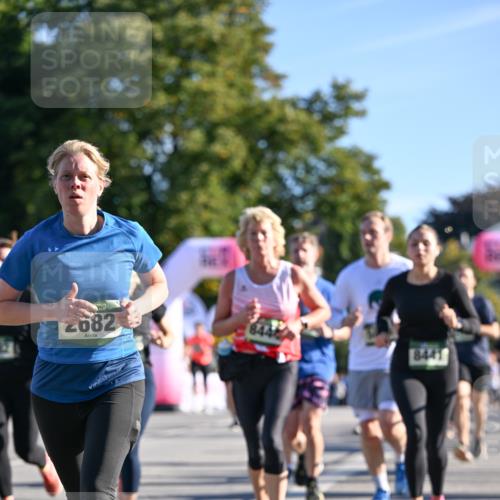 07.09.2025 - BARMER Alsterlauf Dr. Thomas Lammeyer http://msf.ph/oto/8711549 07.09.2025 09:39:37 Laufen 2082, 844, 8441 meine-sportfotos.de