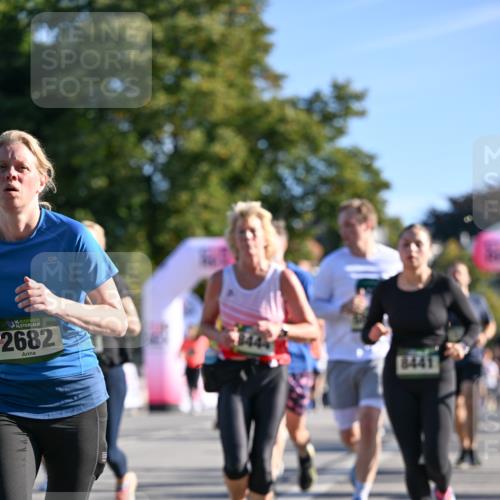 07.09.2025 - BARMER Alsterlauf Dr. Thomas Lammeyer http://msf.ph/oto/8711551 07.09.2025 09:39:37 Laufen 136, 2682, 844, 8441 meine-sportfotos.de