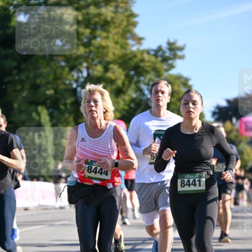 07.09.2025 - BARMER Alsterlauf Dr. Thomas Lammeyer http://msf.ph/oto/8711555 07.09.2025 09:39:38 Laufen 8444, 8441 meine-sportfotos.de