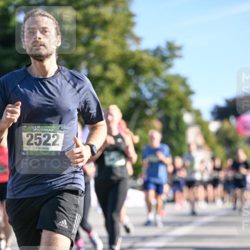 07.09.2025 - BARMER Alsterlauf Dr. Thomas Lammeyer http://msf.ph/oto/8711575 07.09.2025 09:39:41 Laufen 36, 2522 meine-sportfotos.de