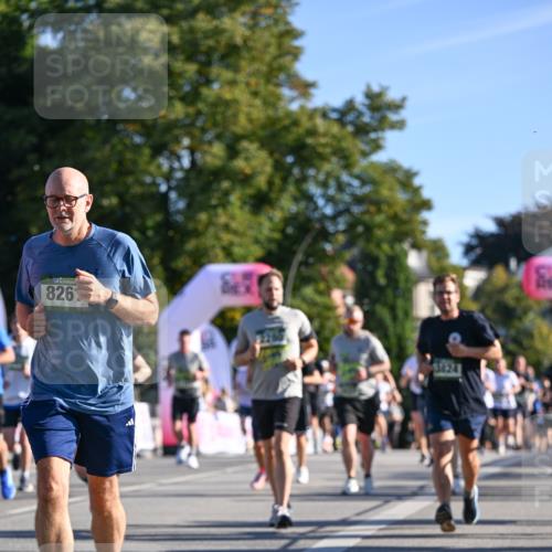 07.09.2025 - BARMER Alsterlauf Dr. Thomas Lammeyer http://msf.ph/oto/8711599 07.09.2025 09:39:45 Laufen 8263 meine-sportfotos.de