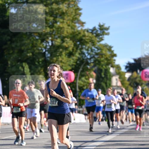 07.09.2025 - BARMER Alsterlauf Dr. Thomas Lammeyer http://msf.ph/oto/8711629 07.09.2025 09:39:49 Laufen 8109, 207 meine-sportfotos.de