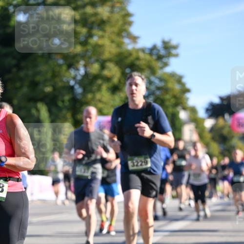 07.09.2025 - BARMER Alsterlauf Dr. Thomas Lammeyer http://msf.ph/oto/8711669 07.09.2025 09:39:56 Laufen 8, 3229 meine-sportfotos.de