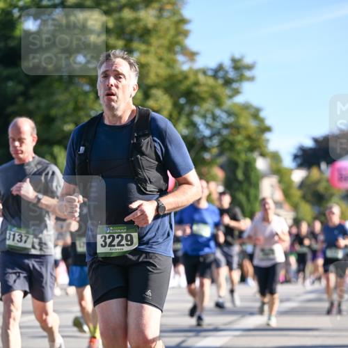 07.09.2025 - BARMER Alsterlauf Dr. Thomas Lammeyer http://msf.ph/oto/8711675 07.09.2025 09:39:57 Laufen 3137, 3229 meine-sportfotos.de