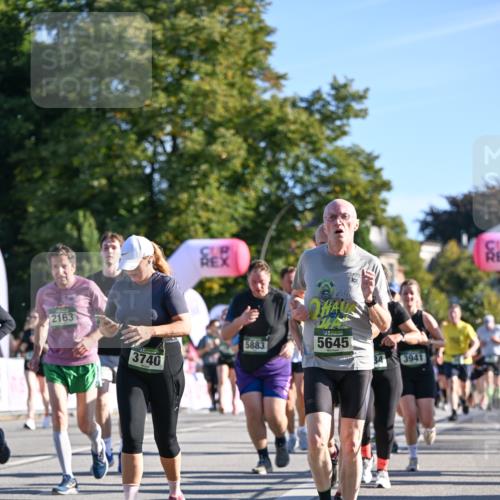 07.09.2025 - BARMER Alsterlauf Dr. Thomas Lammeyer http://msf.ph/oto/8711734 07.09.2025 09:40:08 Laufen 2163, 5883, 3740, 5645, 10, 3941 meine-sportfotos.de